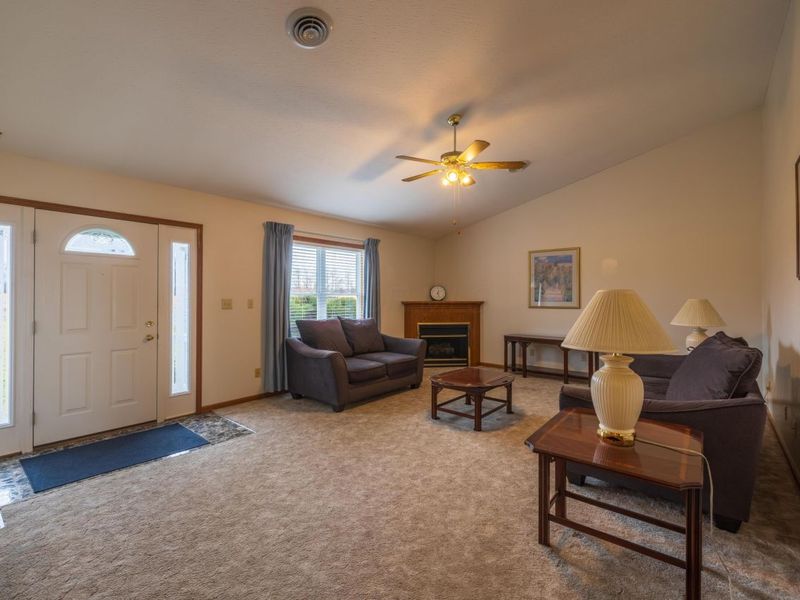 1076 Highland Drive, Albany, OH 45710 Photo 8