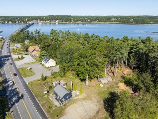 48 US Route 1 , Edgecomb, ME 04556