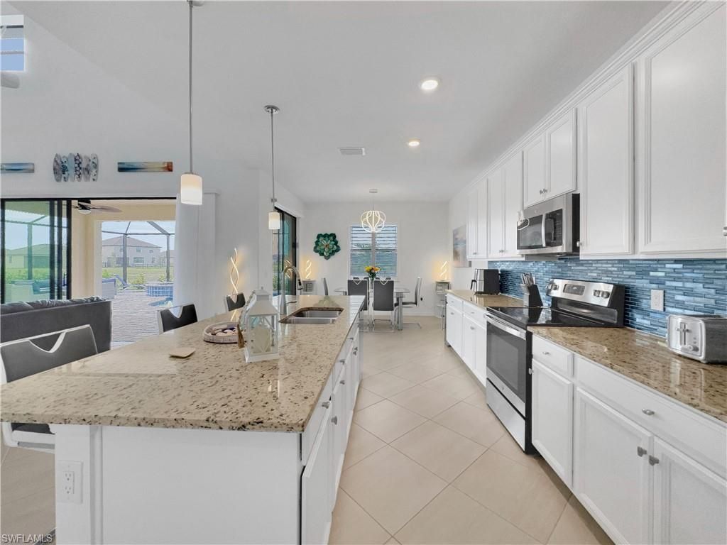 3319 Menores Way, Fort Myers, FL 33905 Photo