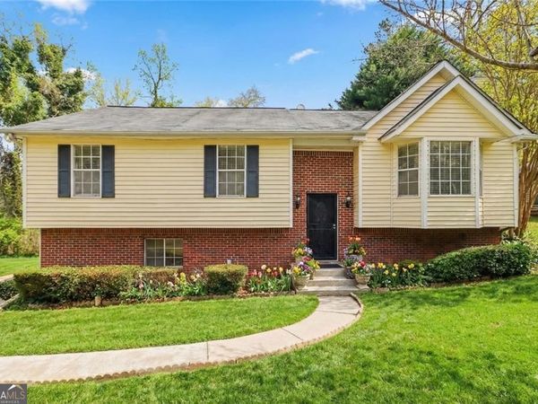 6811 Edmonton Court, Lithonia, GA 30058