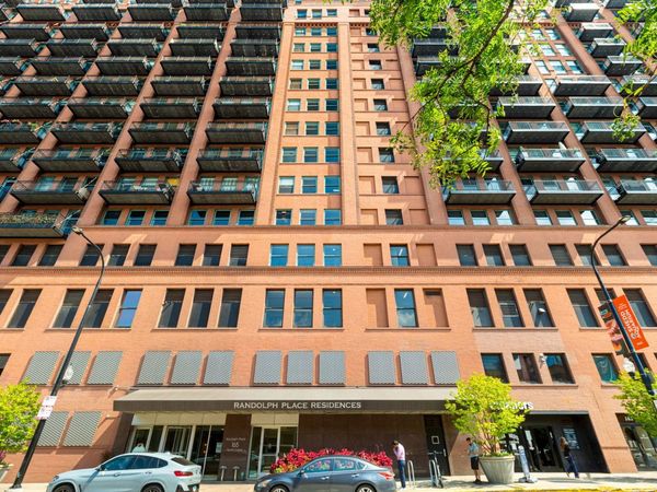 165 N Canal Street , Unit 701, Chicago, IL 60606