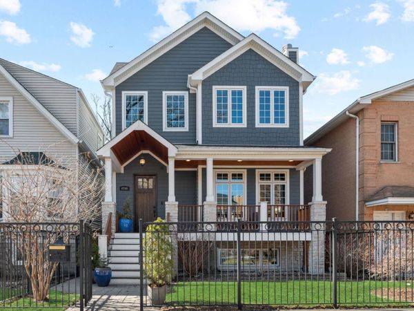 4740 N Hermitage Avenue , Chicago, IL 60640