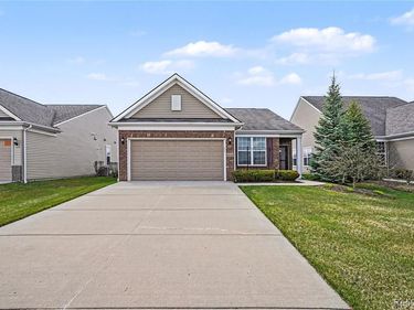 9444 Saint Andrews Drive, Grand Blanc Twp, MI 48439