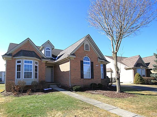 11152 Woodfield Parkway, Holly Twp, MI 48439