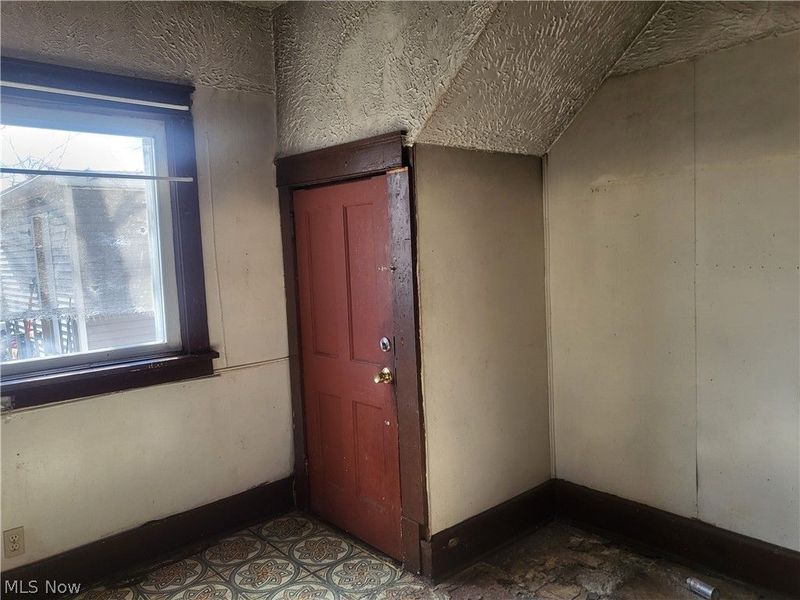 3521 Omaha Avenue , Lorain, OH 44055 Photo 16