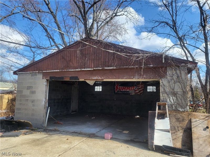 3521 Omaha Avenue , Lorain, OH 44055 Photo 3