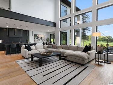 9430 Maricopa Drive, Lincoln, NE 68520