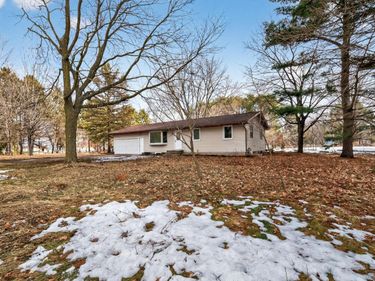 20851 Aster Drive NW, Cedar, MN 55011