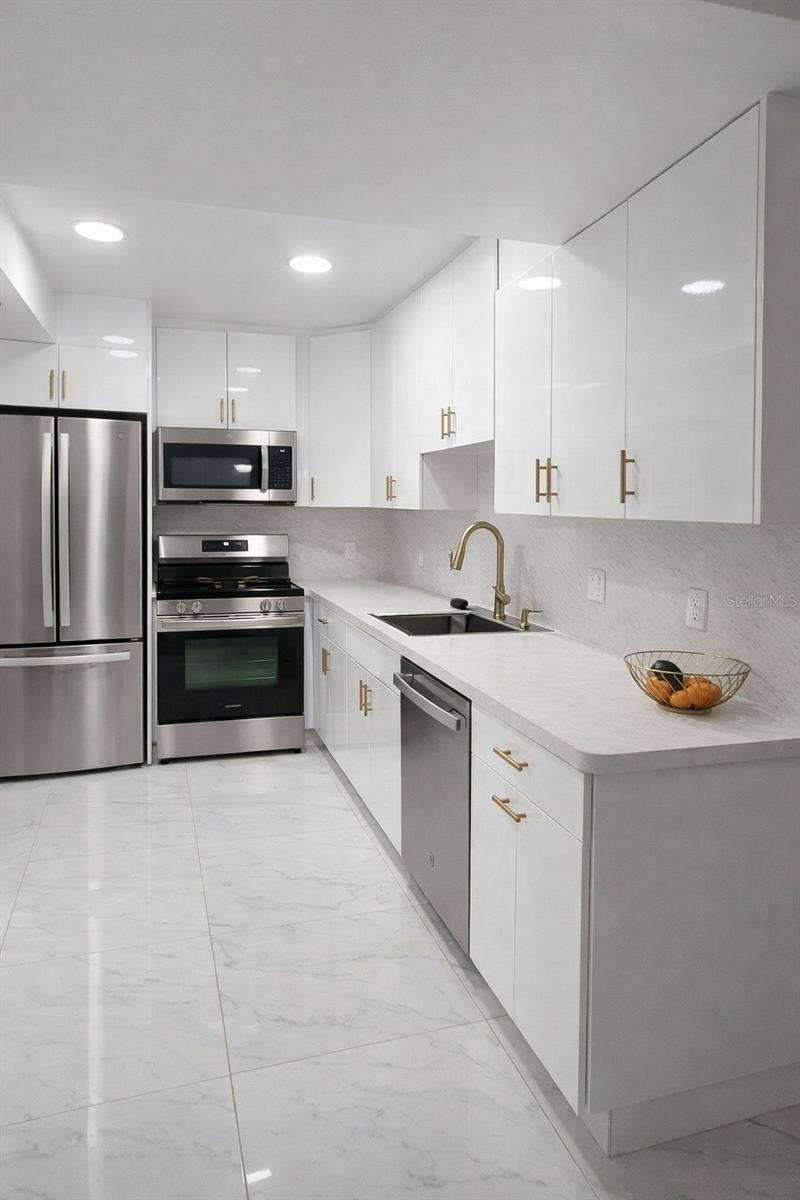 1000 Saint Charles Place , Unit 209, Pembroke Pines, FL 33026 Photo