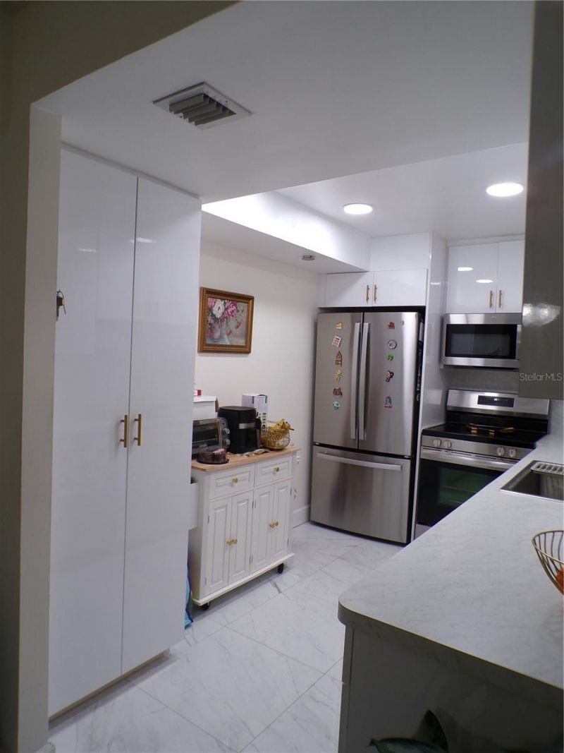 1000 Saint Charles Place , Unit 209, Pembroke Pines, FL 33026 Photo