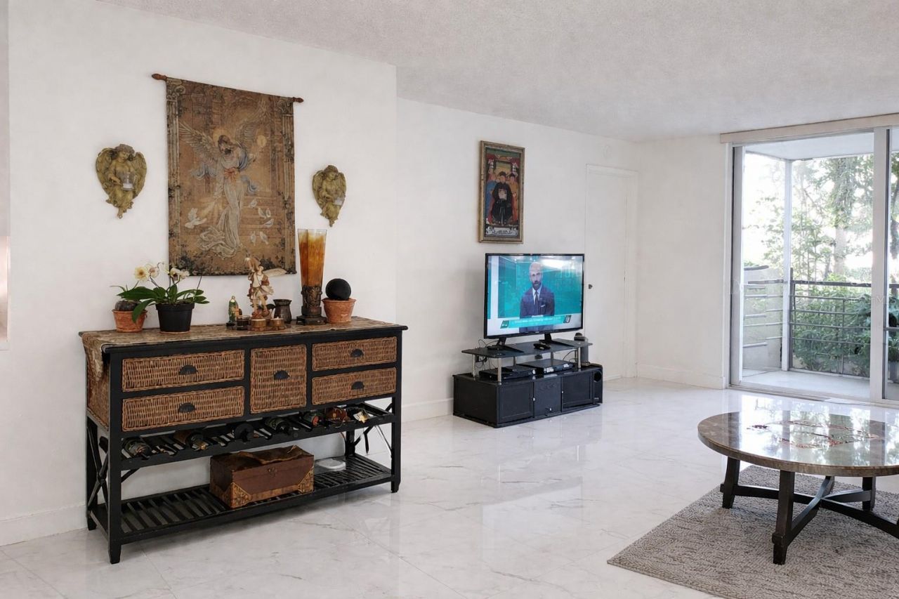 1000 Saint Charles Place , Unit 209, Pembroke Pines, FL 33026 Photo