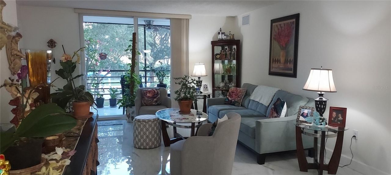 1000 Saint Charles Place , Unit 209, Pembroke Pines, FL 33026 Photo