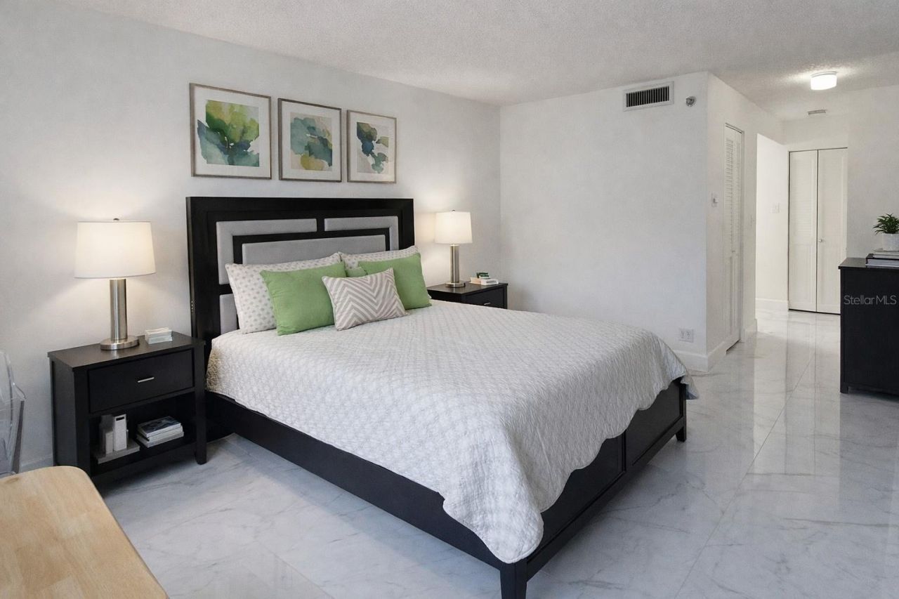 1000 Saint Charles Place , Unit 209, Pembroke Pines, FL 33026 Photo