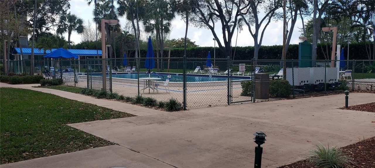 1000 Saint Charles Place , Unit 209, Pembroke Pines, FL 33026 Photo