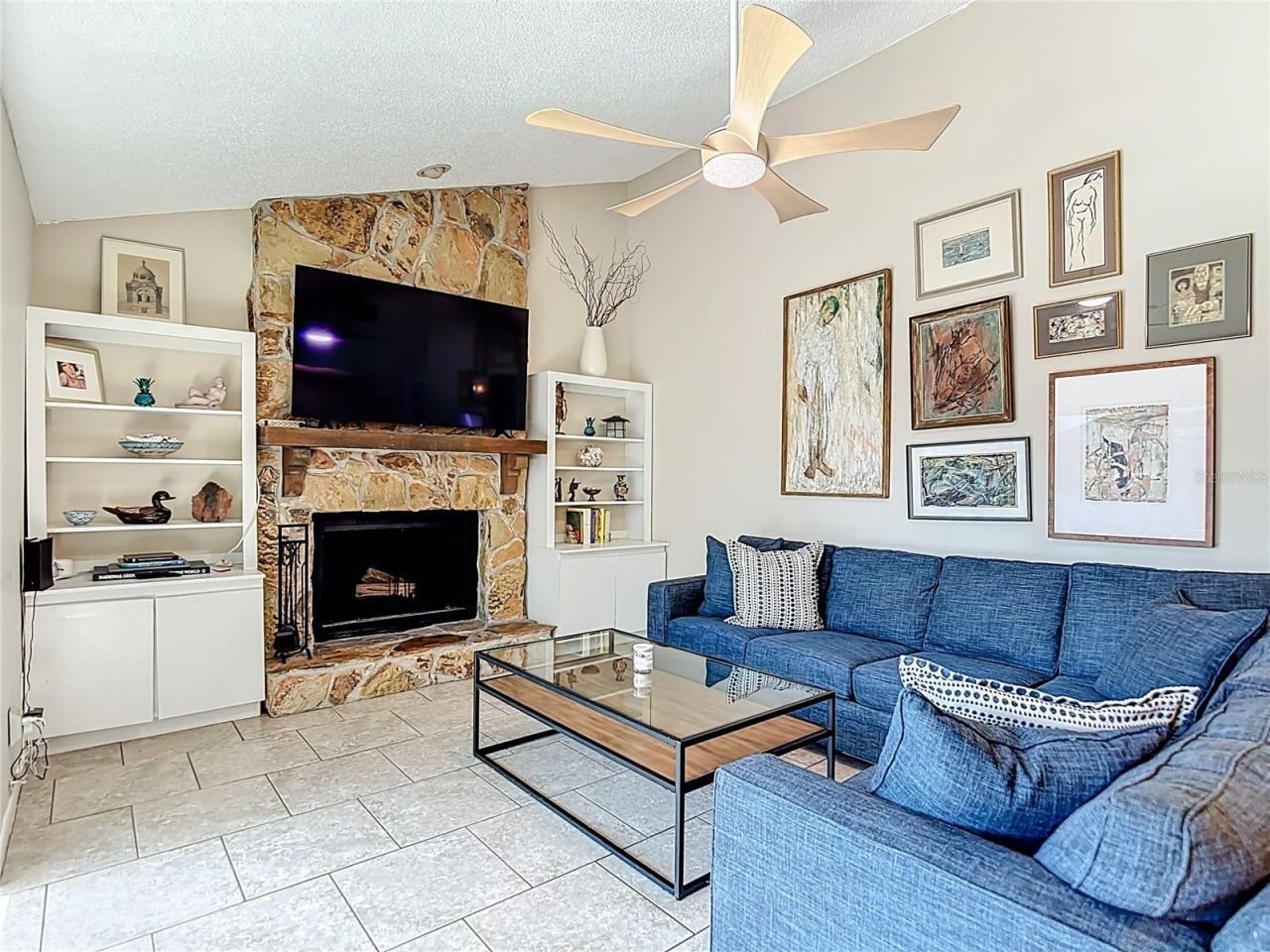 9416 Bellhaven Street, Temple Terrace, FL 33637 Photo