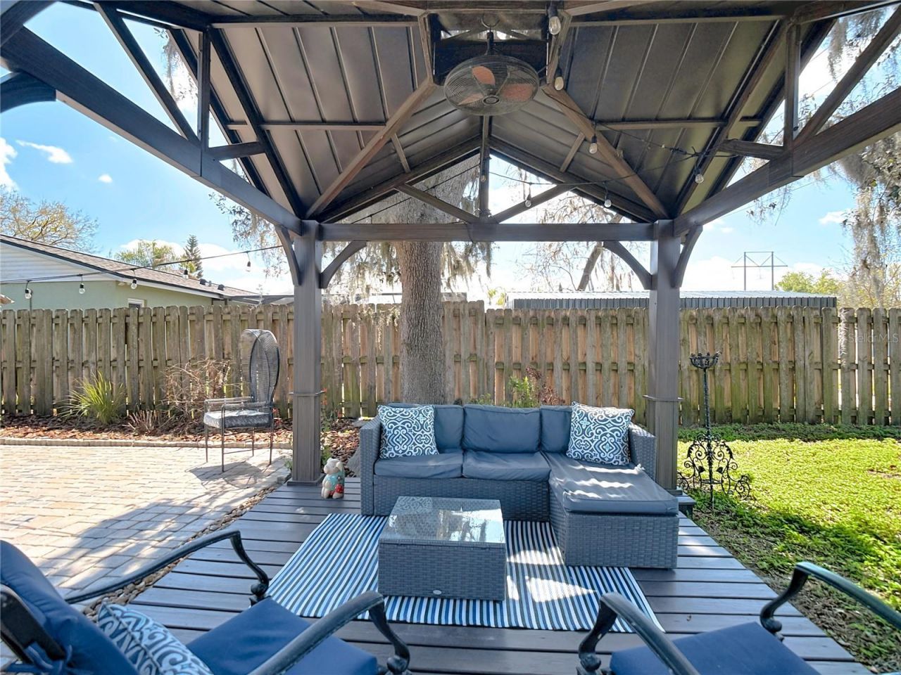 9416 Bellhaven Street, Temple Terrace, FL 33637 Photo