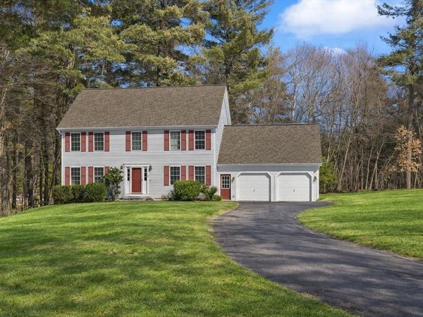 13 Russells Way, Westford, MA 01886
