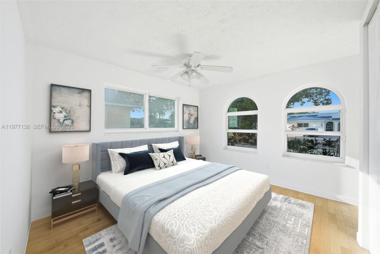 1880 NE 206th Ter, Miami, FL 33179 Photo