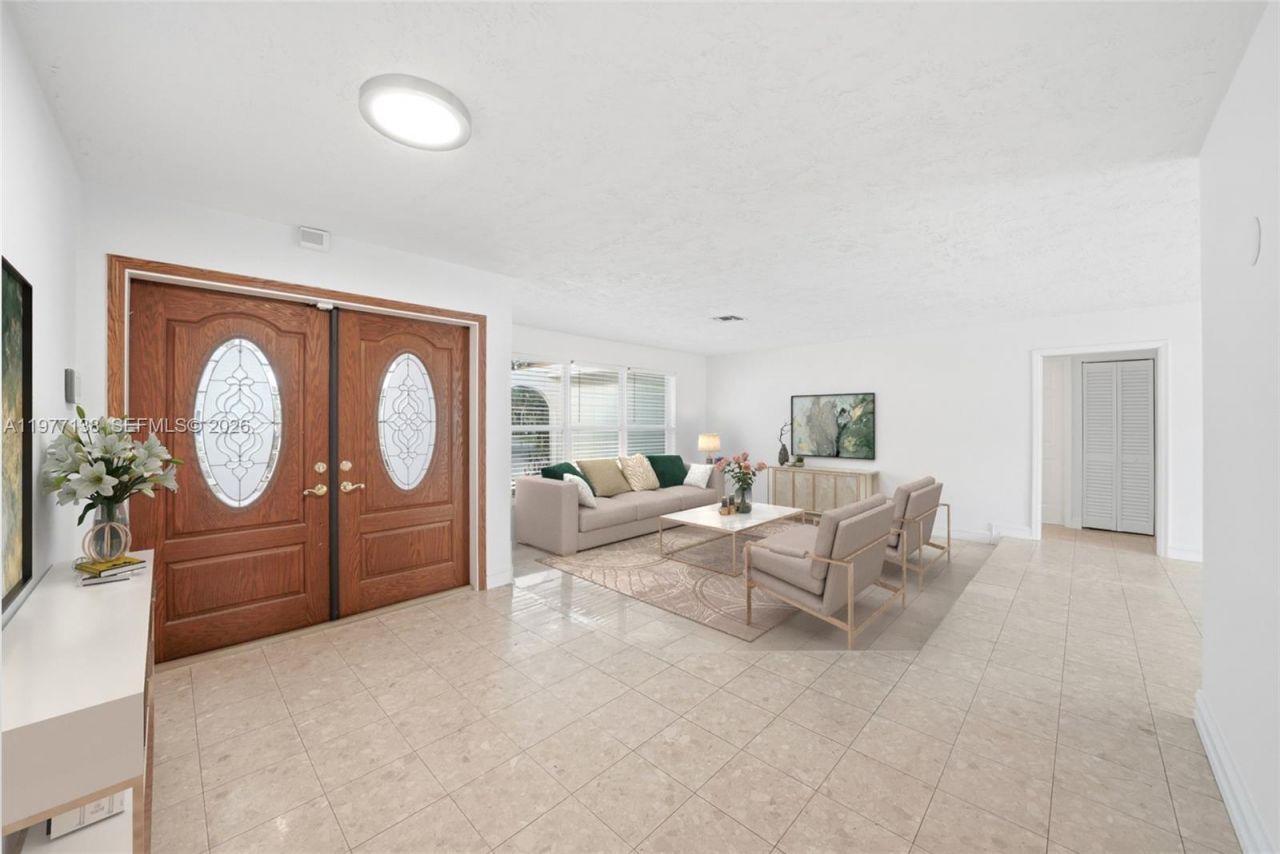 1880 NE 206th Ter, Miami, FL 33179 Photo