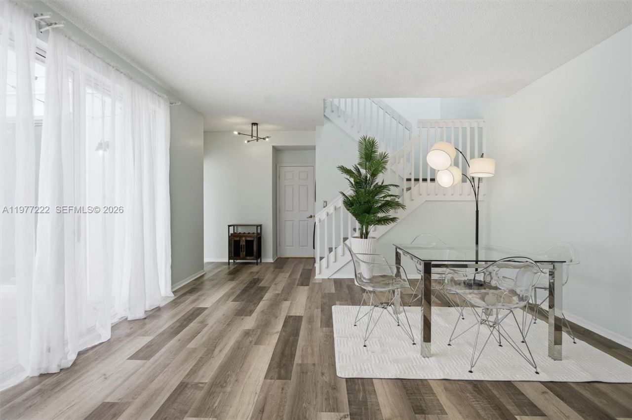 1755 Seagrape Way, Hollywood, FL 33019 Photo