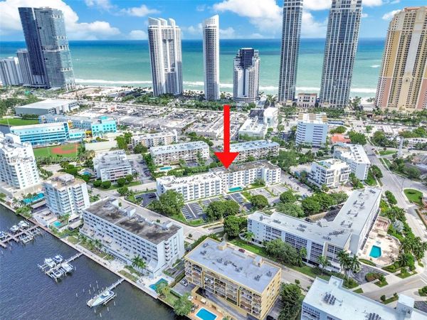 250 180th Dr , Unit 554, Sunny Isles Beach, FL 33160