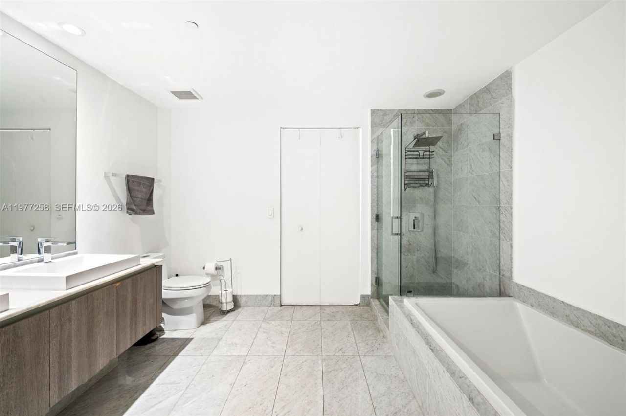 801 S Miami Ave , Unit 2705, Miami, FL 33130 Photo