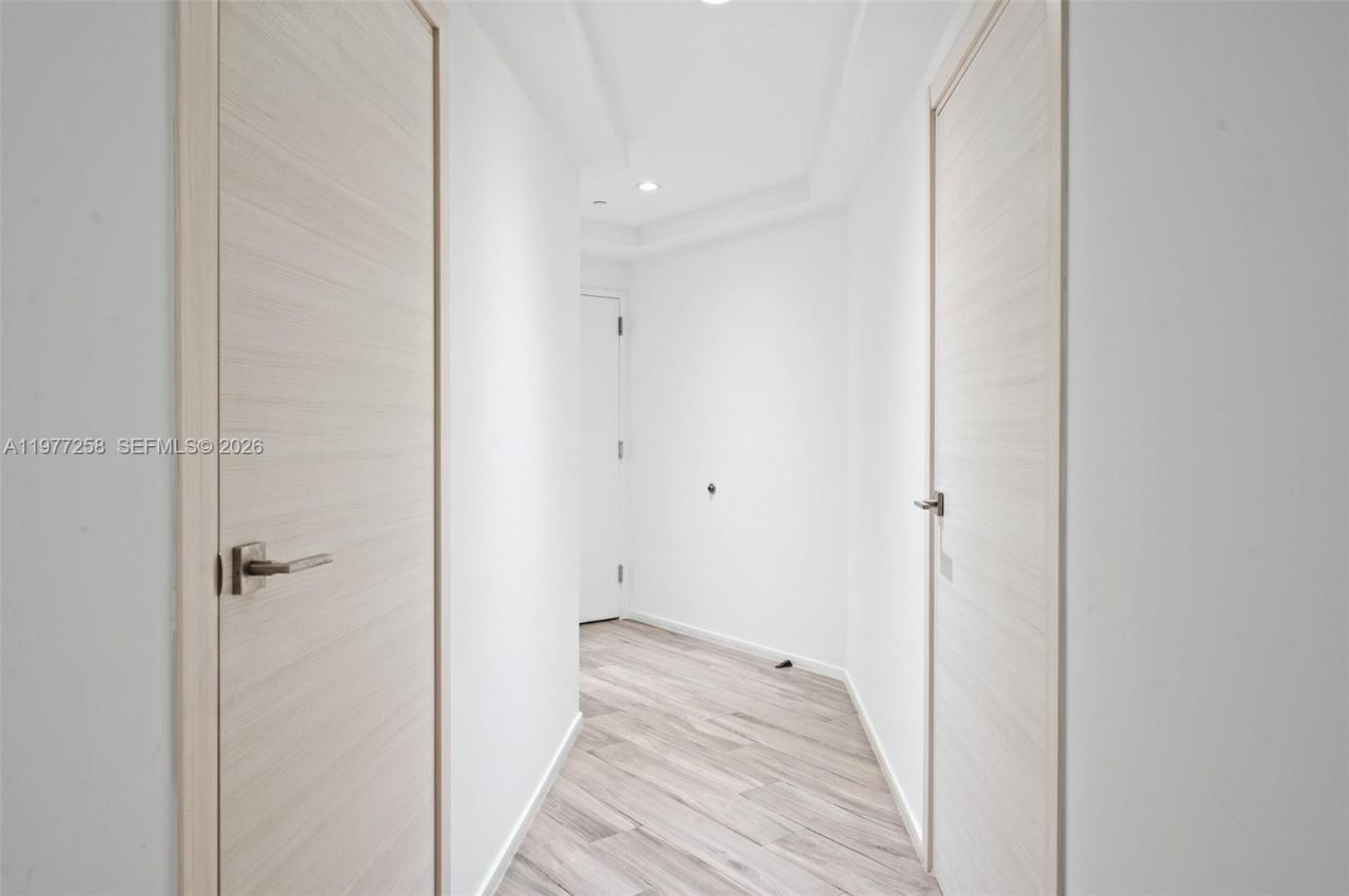 801 S Miami Ave , Unit 2705, Miami, FL 33130 Photo