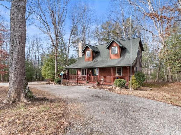 16 Honey Tree Circle , Sparta, NC 28675