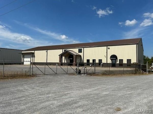 4930 Nash Road , Scott City, MO 63780