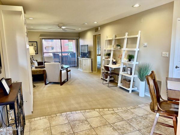 12222 N PARADISE VILLAGE Parkway, Unit 321, Phoenix, AZ 85032