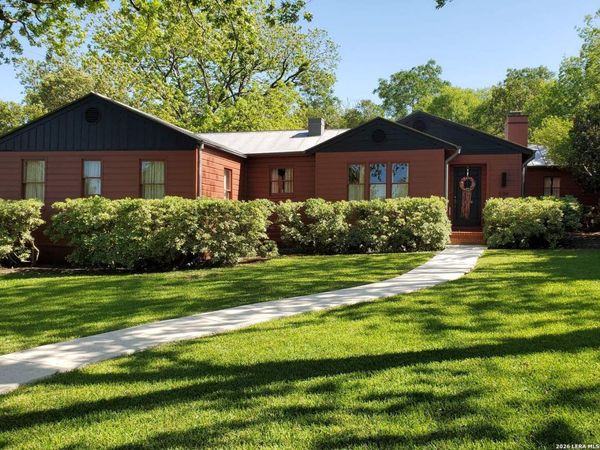 534 Geneseo, Terrell Hills, TX 78209