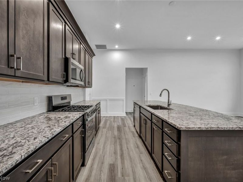 3621 Great Windsor Lane, Green, OH 44685 Photo 10