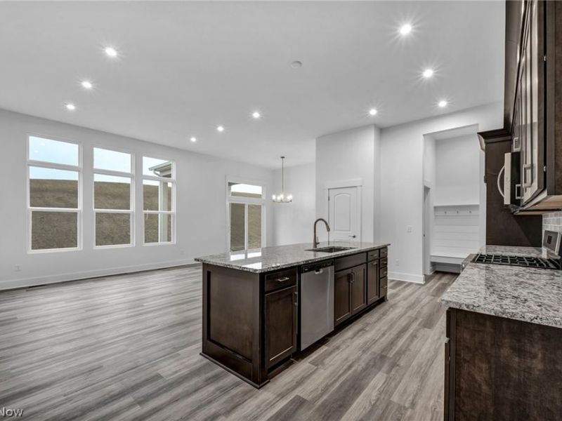 3621 Great Windsor Lane, Green, OH 44685 Photo 12