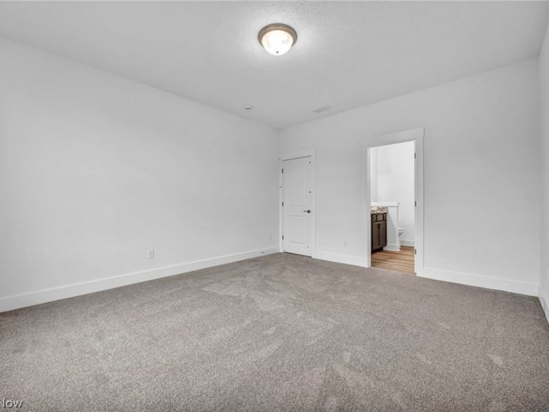 3621 Great Windsor Lane, Green, OH 44685 Photo 28