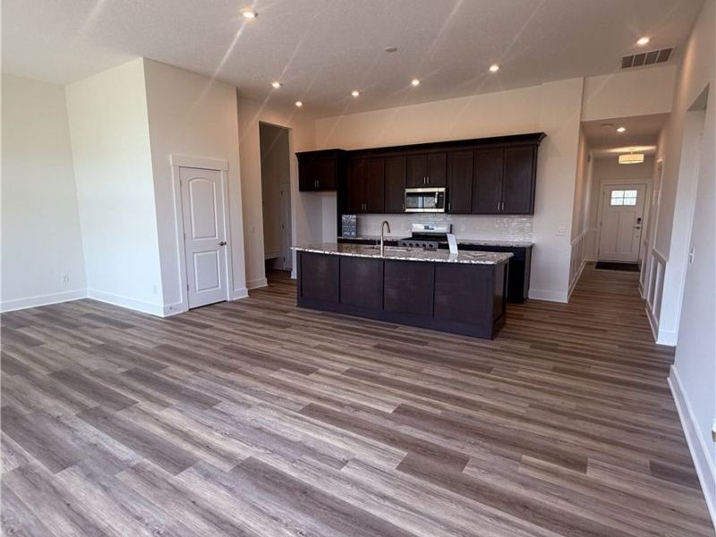 3621 Great Windsor Lane, Green, OH 44685 Photo 4