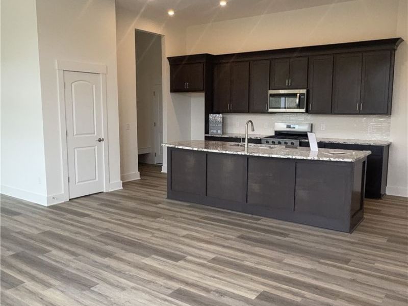 3621 Great Windsor Lane, Green, OH 44685 Photo 6