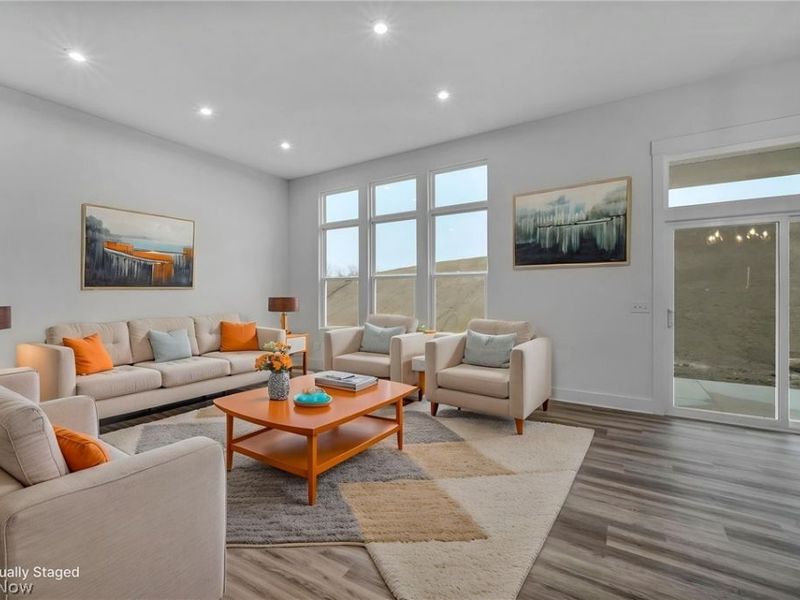 3621 Great Windsor Lane, Green, OH 44685 Photo 8