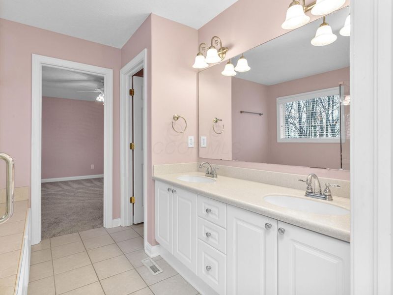 2375 Cross Creek Court, Lewis Center, OH 43035 Photo 46