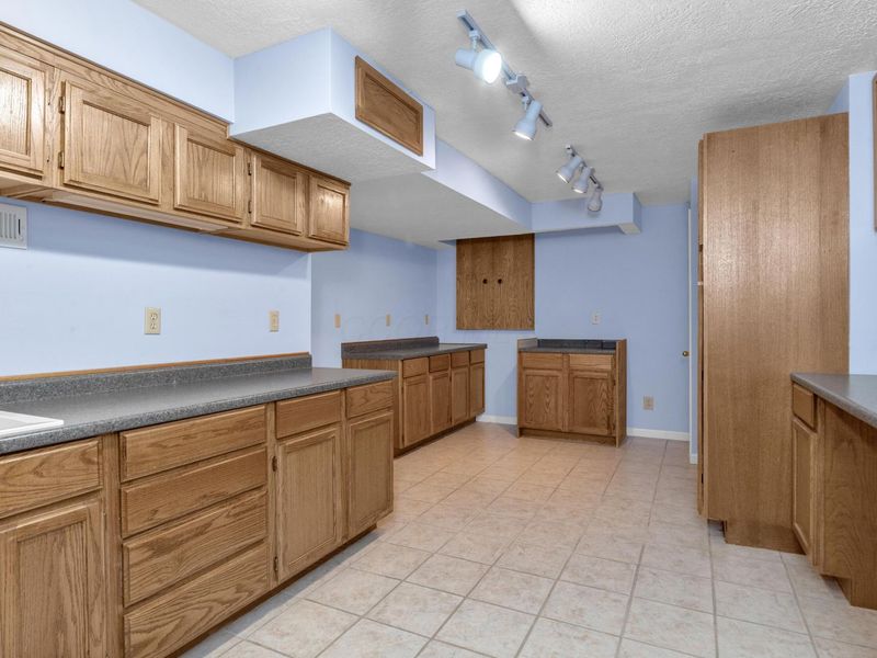 2375 Cross Creek Court, Lewis Center, OH 43035 Photo 76