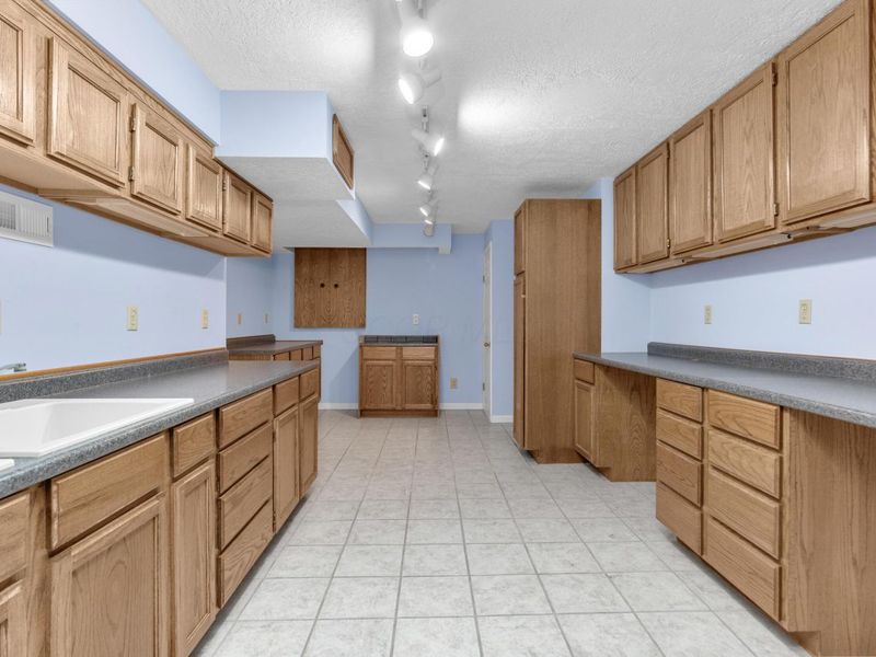 2375 Cross Creek Court, Lewis Center, OH 43035 Photo 81