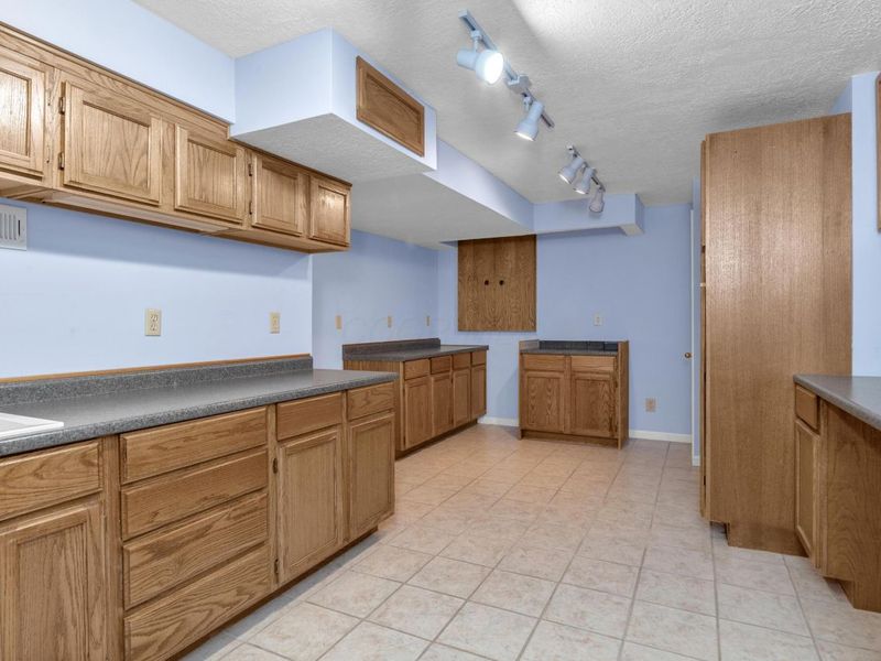 2375 Cross Creek Court, Lewis Center, OH 43035 Photo 82