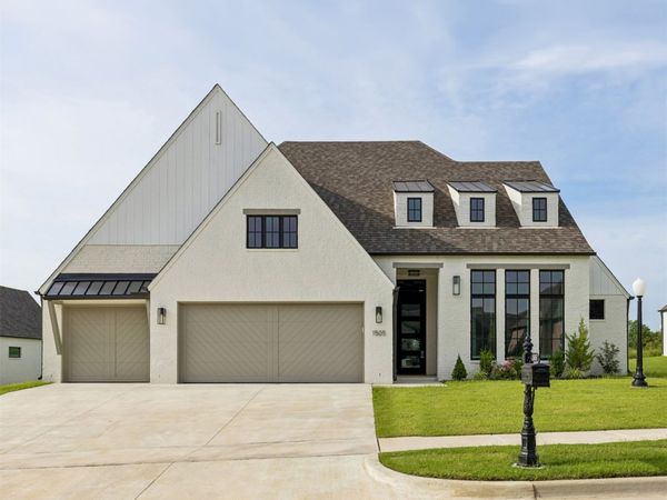1505 Cedarwood Drive, Claremore, OK 74017