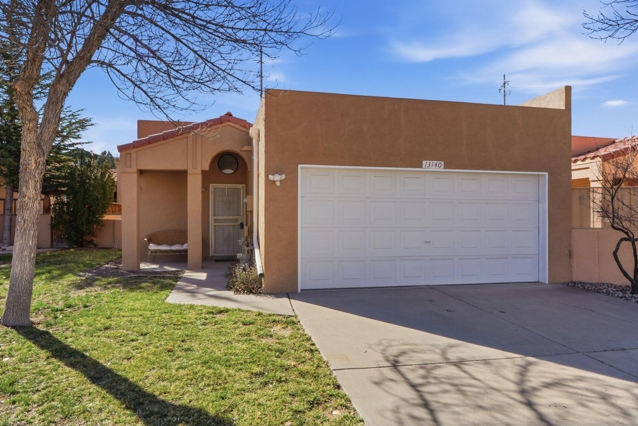 13140 Nandina Lane Se, Albuquerque, NM 87123 Main Photo