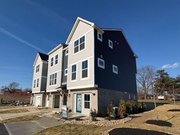 602 Brightview Place, Unit 34, Forest Park, OH 45240