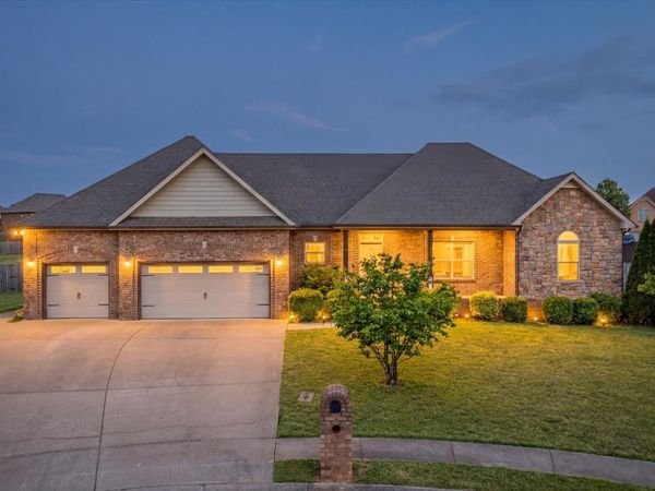 291 Castleton Ct , Clarksville, TN 37043