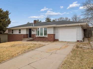 3708 Greene Avenue , Bellevue, NE 68147