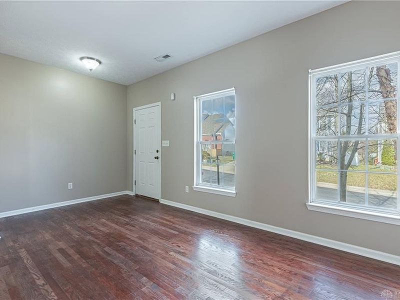 3595 Empire Drive, Beavercreek, OH 45431 Photo 4