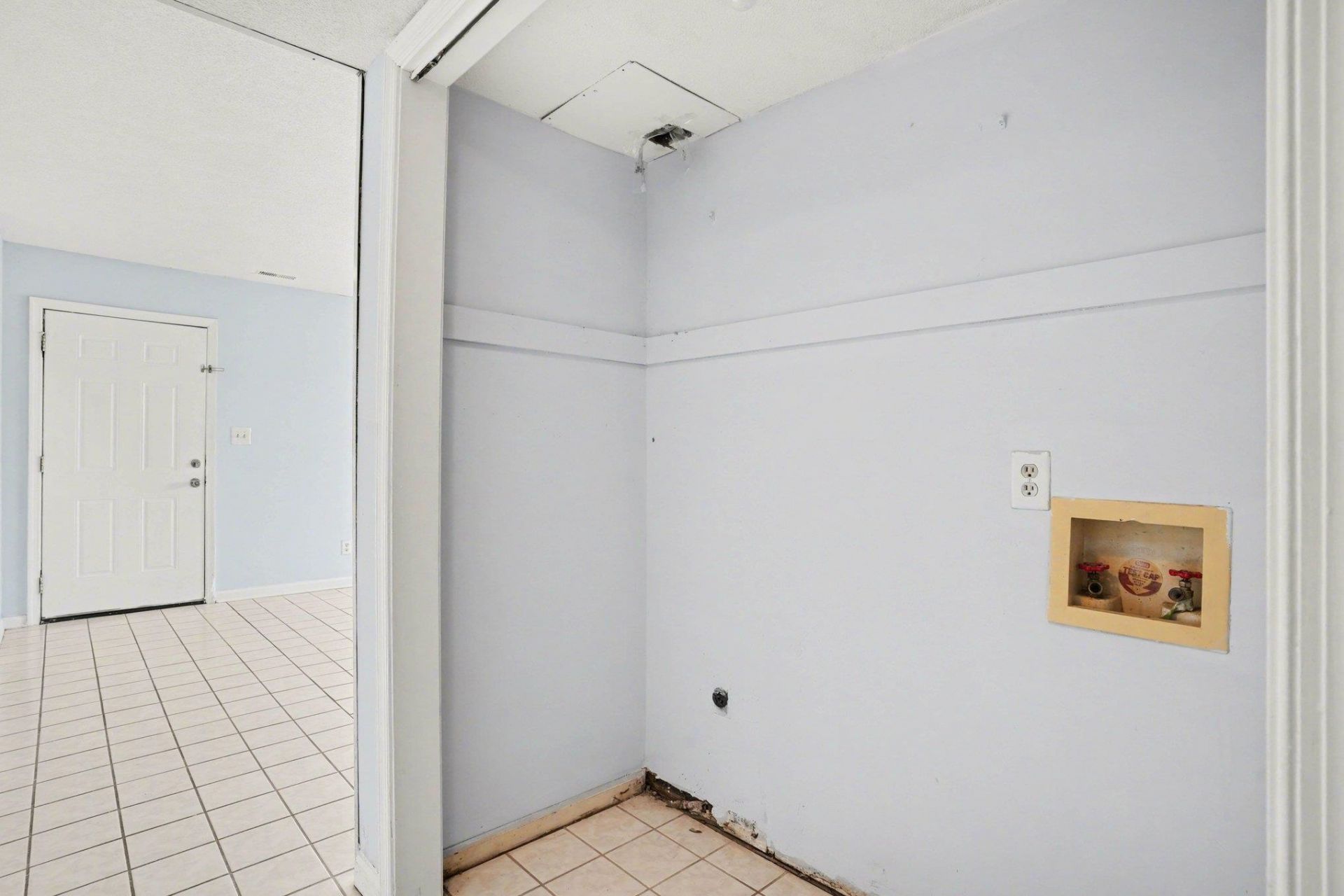 1461 Turkey Ridge Rd. Photo 16