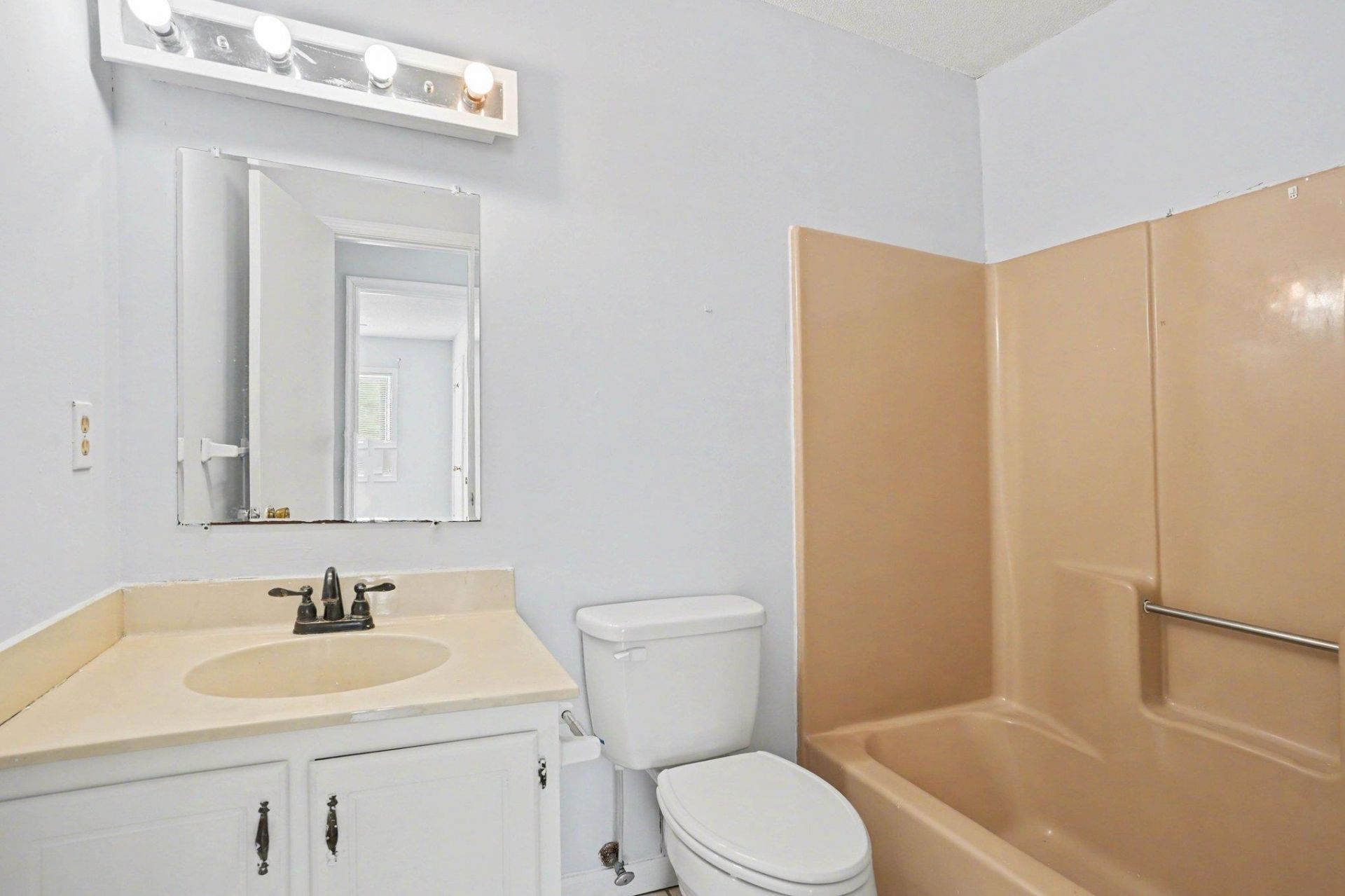 1461 Turkey Ridge Rd. Photo 27