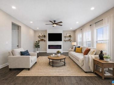 114 CHAMBERLAIN DR, STAUNTON, VA 24401